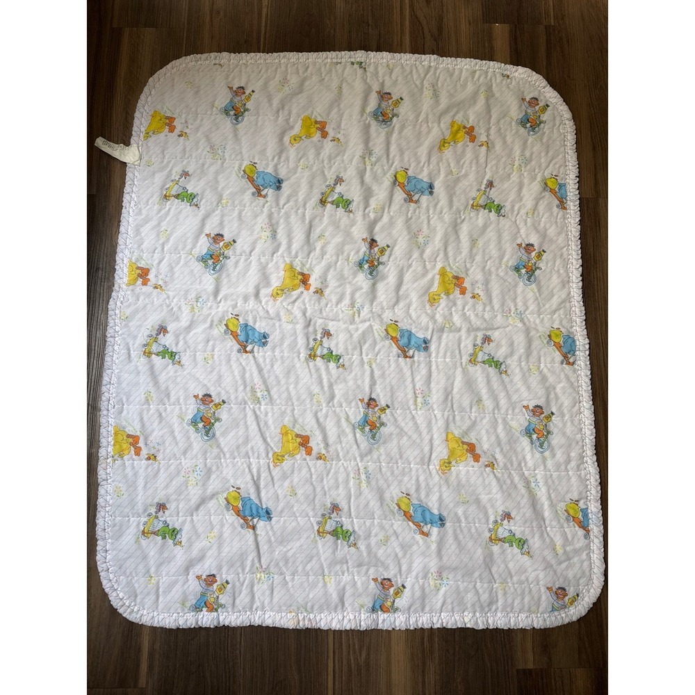 J.C. Penney Sesame Street Baby Blanket Unisex White Vintage Quilted Ruffle Trim